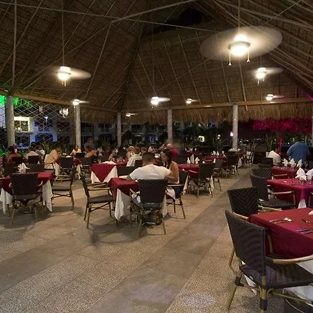 Playa Blanca Beach Resort 